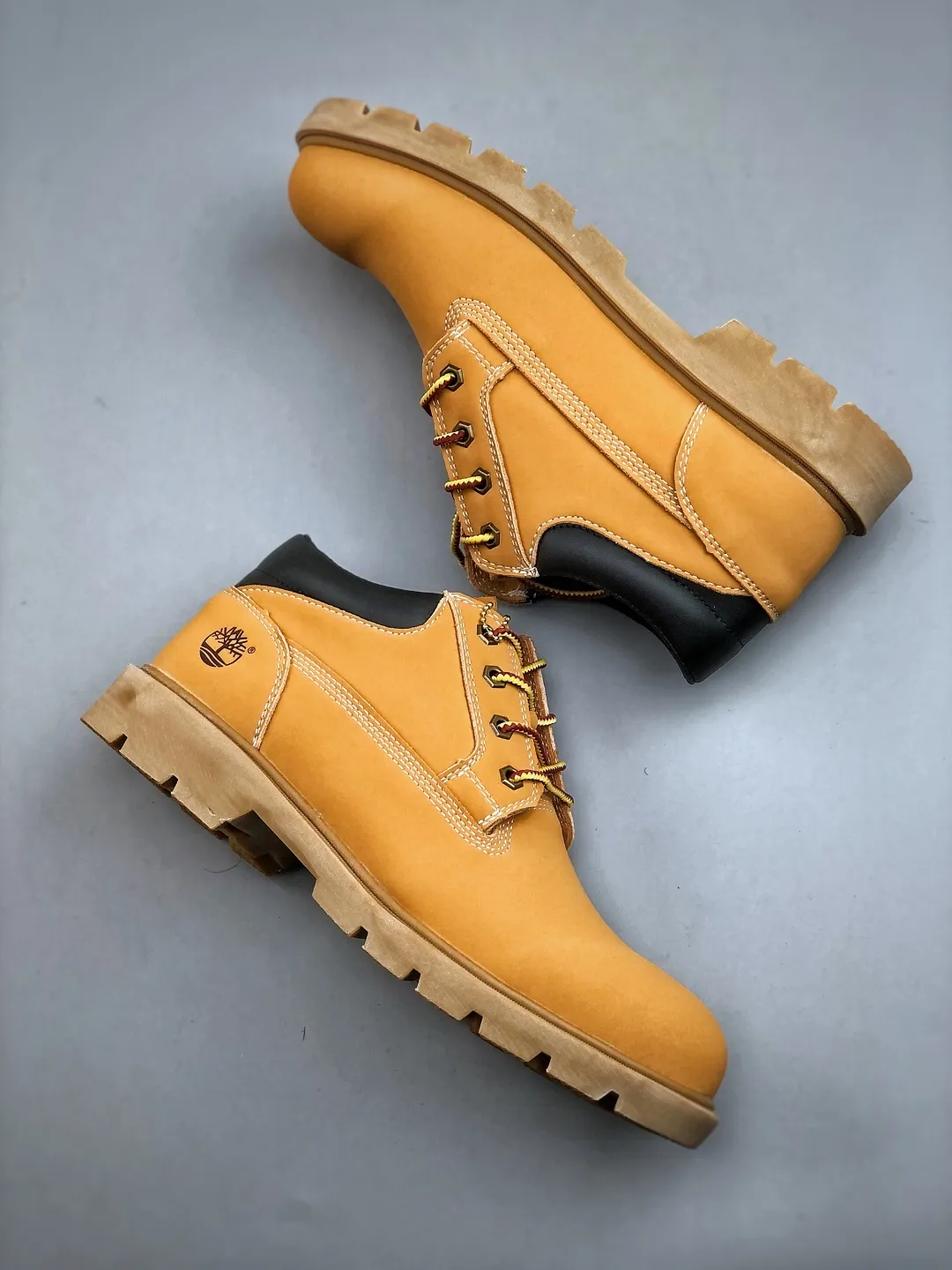 Local pick-up💰480 supports store delivery. New goods🚀#Timberland Timberland/Timberland classic model 25ss new low-top classic re-engineered brand new upgrade Guangdong factory quality original box original packaging The fabric is made of Italian 🇮🇹 frosted cowhide with anti-odor and anti-corrosion genuine leather latex insoles to give you a perfect wearing experience. The quality is exquisite and durable. A must-have for sportsmen. Specially designed to handle handsomeness. High-quality and first-class foot feel. Exclusive supply Size: 39-44 (one size larger)